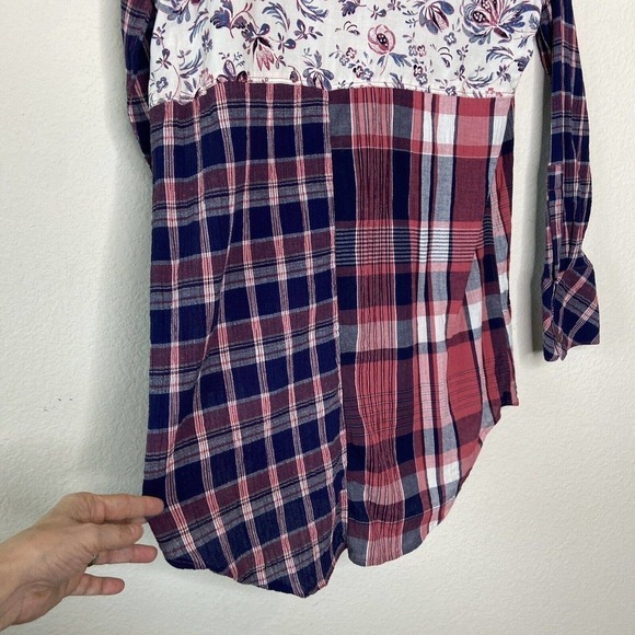 Caslon Floral Back Red and Blue Plaid Button Up Tunic Top S - Picture 9 of 11